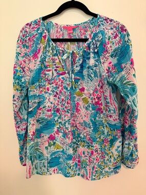 *LIKE NEW* Lilly Pulitzer Breezy Long Sleeve Mediterranean Print Top